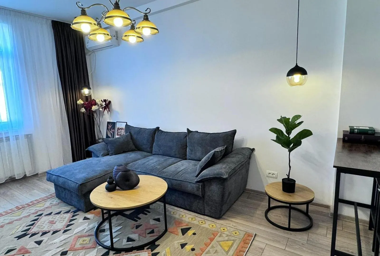 Clock House Appartement Boekarest