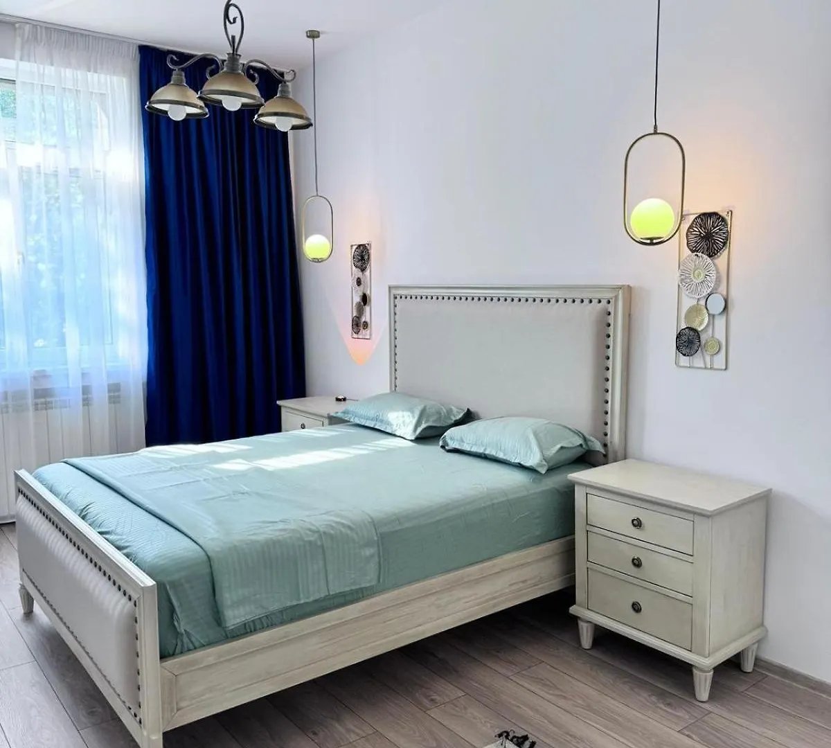 Clock House Appartement Boekarest 0*,